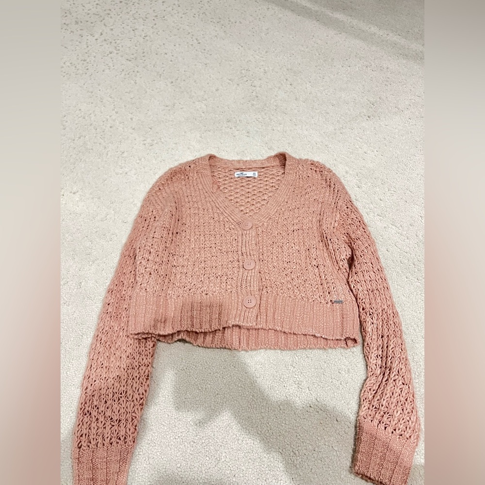 pink holister sweater